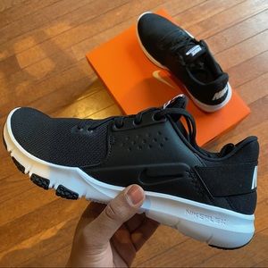 NWT Nike Air Bella Trainer